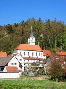 Blick auf die kath. Kirche